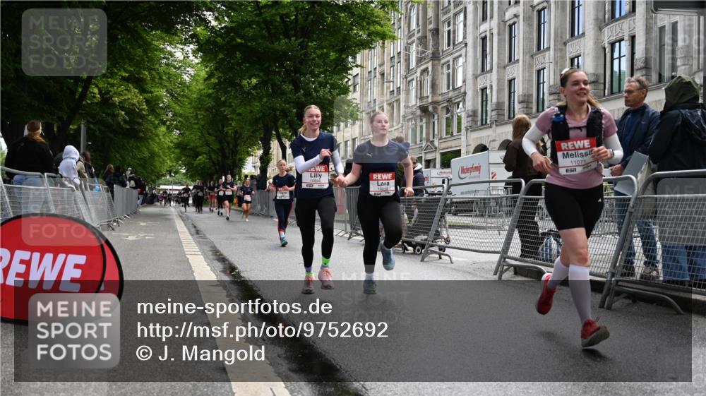 14.06.2026 - REWE Women's Run J. Mangold http://msf.ph/oto/9752692 14.06.2026 10:08:25 Ziel 10114, 10361, 10846, 11071 meine-sportfotos.de