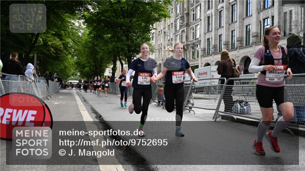 14.06.2026 - REWE Women's Run J. Mangold http://msf.ph/oto/9752695 14.06.2026 10:08:26 Ziel 10114, 10361, 10846, 11071 meine-sportfotos.de