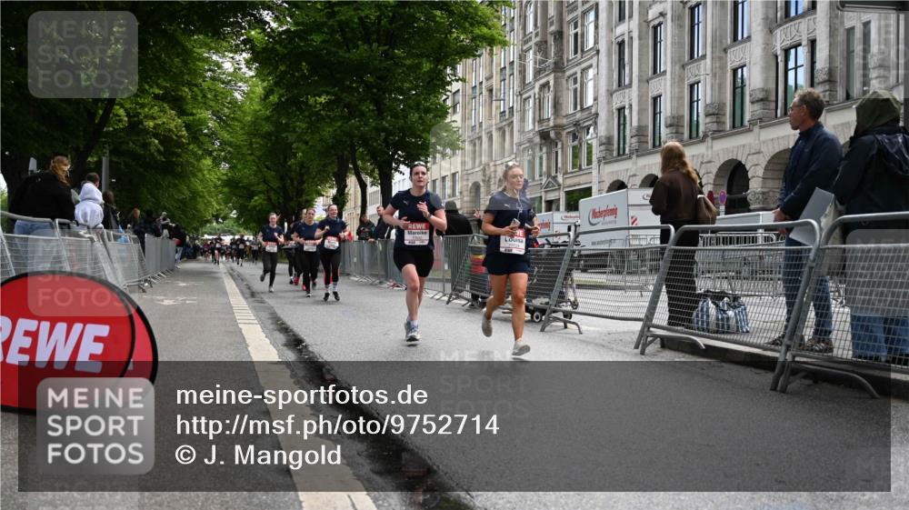 14.06.2026 - REWE Women's Run J. Mangold http://msf.ph/oto/9752714 14.06.2026 10:08:33 Ziel 10124, 10259, 10376, 10692, 10793, 11197 meine-sportfotos.de