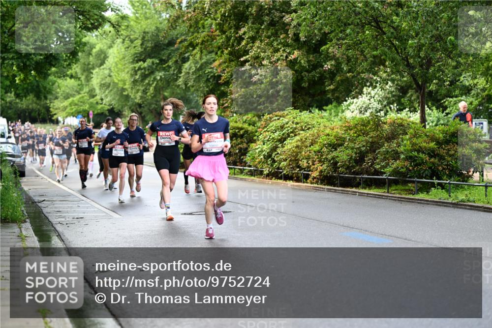 14.06.2026 - REWE Women's Run Dr. Thomas Lammeyer http://msf.ph/oto/9752724 14.06.2026 09:15:40 Laufen 10650 meine-sportfotos.de