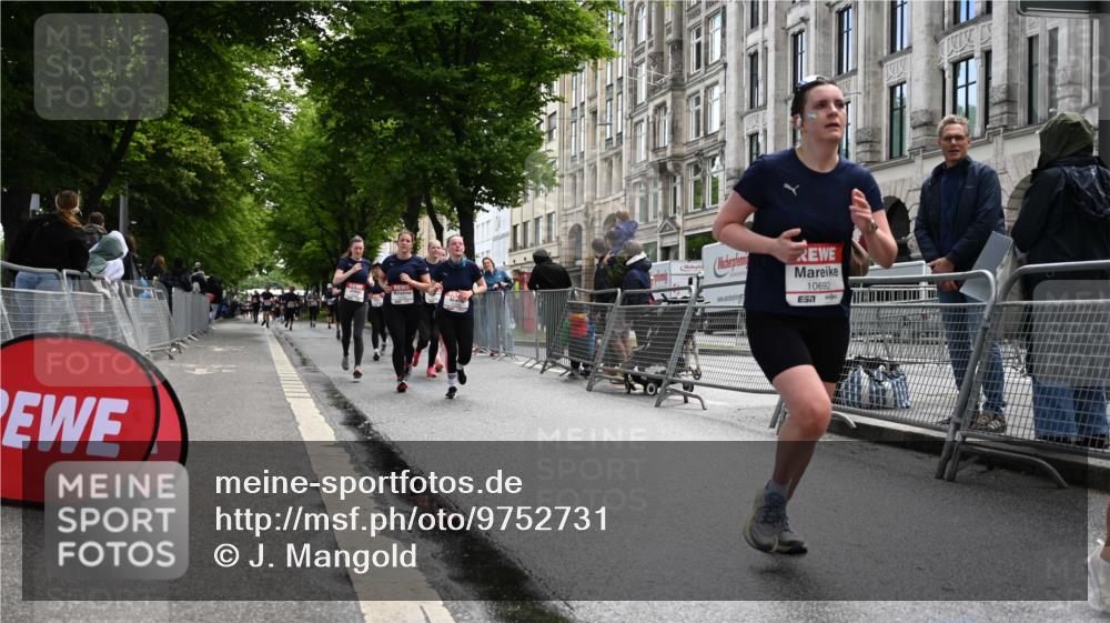 14.06.2026 - REWE Women's Run J. Mangold http://msf.ph/oto/9752731 14.06.2026 10:08:35 Ziel 10124, 10248, 10259, 10376, 10692, 10793, 11197, 11219 meine-sportfotos.de