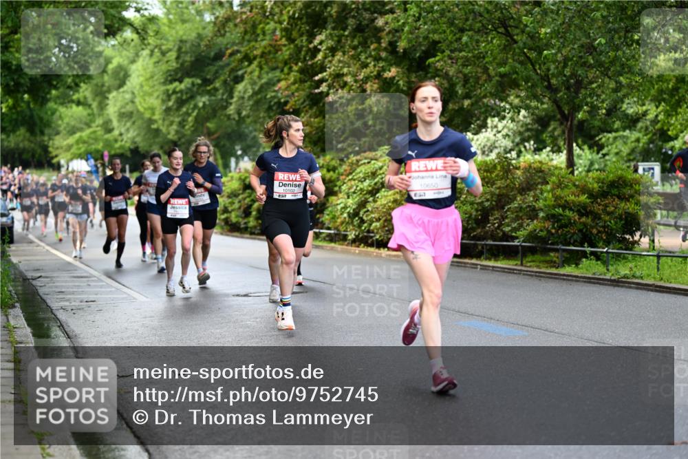 14.06.2026 - REWE Women's Run Dr. Thomas Lammeyer http://msf.ph/oto/9752745 14.06.2026 09:15:41 Laufen 10102, 10650 meine-sportfotos.de