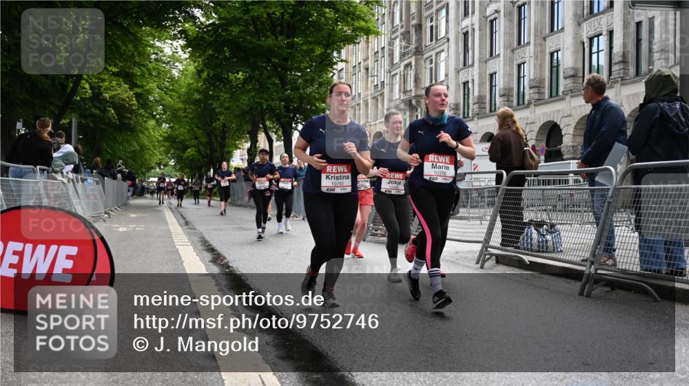 14.06.2026 - REWE Women's Run J. Mangold http://msf.ph/oto/9752746 14.06.2026 10:08:38 Ziel 10124, 10248, 10259, 10376, 10692, 10793, 11159, 11197, 11219 meine-sportfotos.de