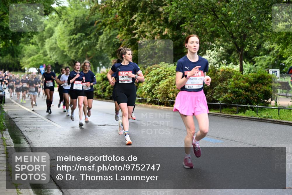 14.06.2026 - REWE Women's Run Dr. Thomas Lammeyer http://msf.ph/oto/9752747 14.06.2026 09:15:42 Laufen 601, 10102, 10650, 57 meine-sportfotos.de