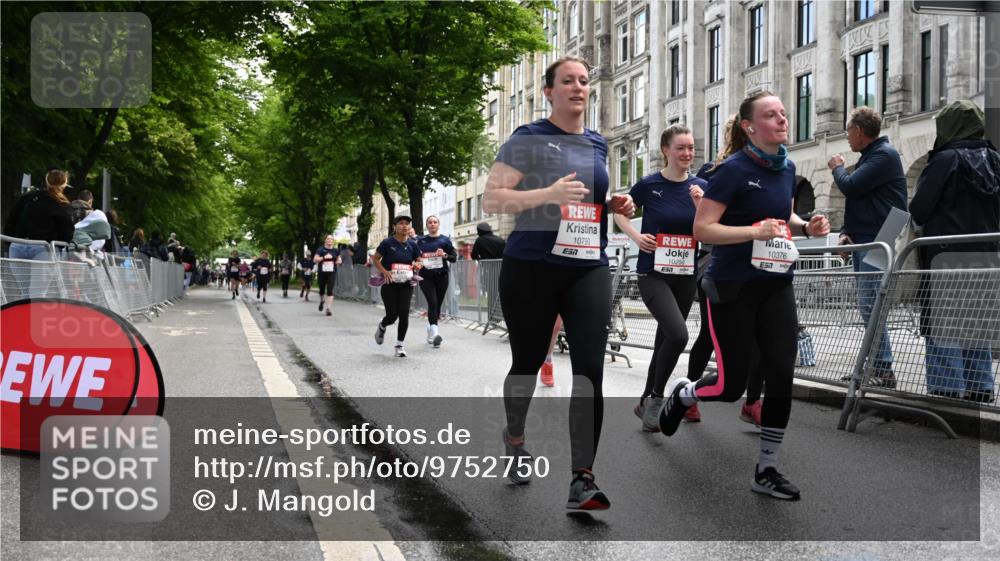 14.06.2026 - REWE Women's Run J. Mangold http://msf.ph/oto/9752750 14.06.2026 10:08:38 Ziel 10124, 10248, 10259, 10376, 10692, 10793, 11159, 11197, 11219 meine-sportfotos.de