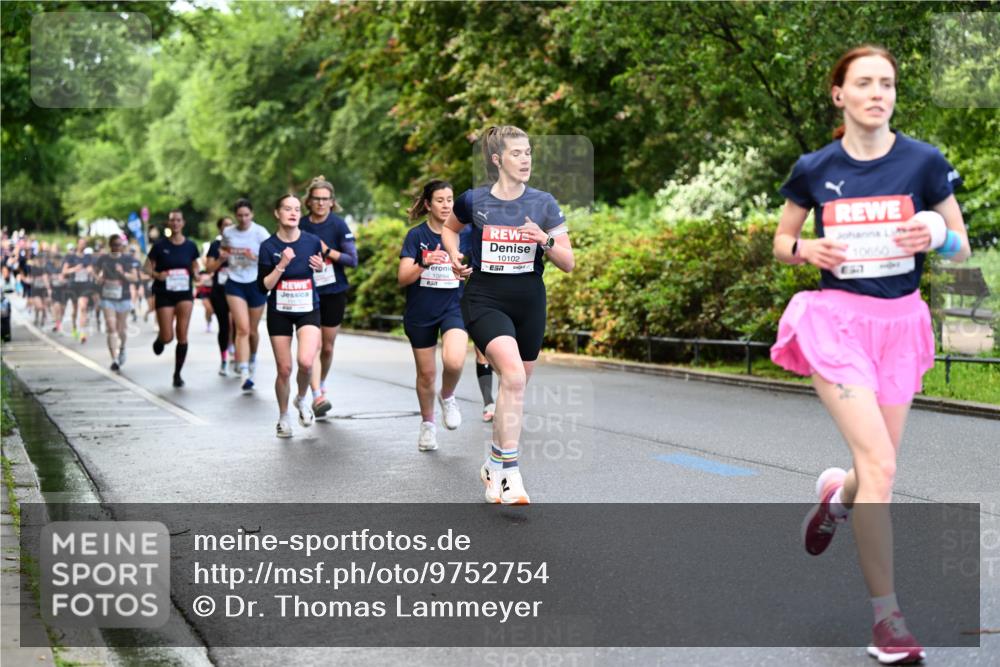 14.06.2026 - REWE Women's Run Dr. Thomas Lammeyer http://msf.ph/oto/9752754 14.06.2026 09:15:42 Laufen 10102, 10650, 108941, 7 meine-sportfotos.de