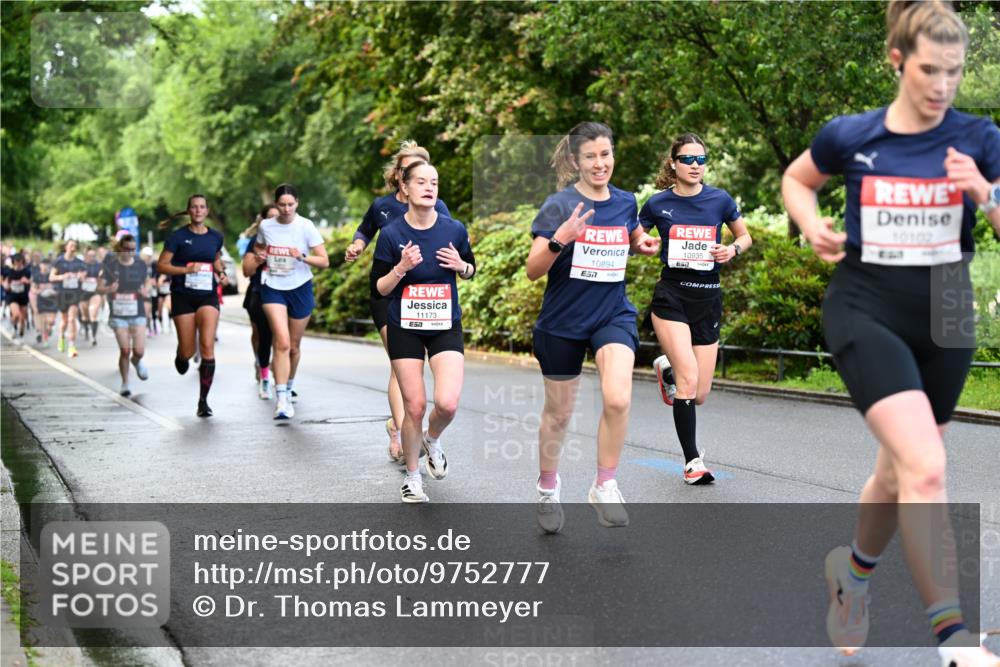 14.06.2026 - REWE Women's Run Dr. Thomas Lammeyer http://msf.ph/oto/9752777 14.06.2026 09:15:44 Laufen 11173, 10894, 57, 10935, 10102 meine-sportfotos.de