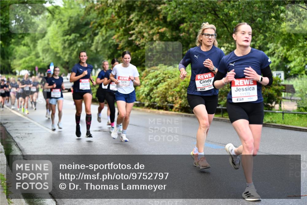 14.06.2026 - REWE Women's Run Dr. Thomas Lammeyer http://msf.ph/oto/9752797 14.06.2026 09:15:45 Laufen 10763, 11173, 57 meine-sportfotos.de