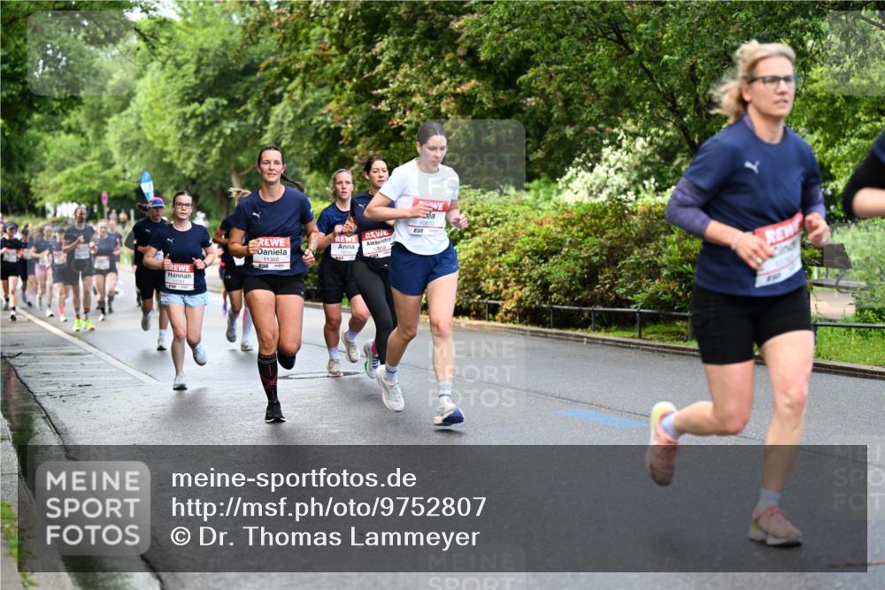 14.06.2026 - REWE Women's Run Dr. Thomas Lammeyer http://msf.ph/oto/9752807 14.06.2026 09:15:45 Laufen 11388, 10958, 10870 meine-sportfotos.de
