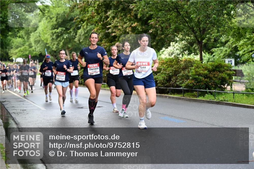 14.06.2026 - REWE Women's Run Dr. Thomas Lammeyer http://msf.ph/oto/9752815 14.06.2026 09:15:46 Laufen 10755, 10958, 10870, 57, 10741, 11388, 51 meine-sportfotos.de