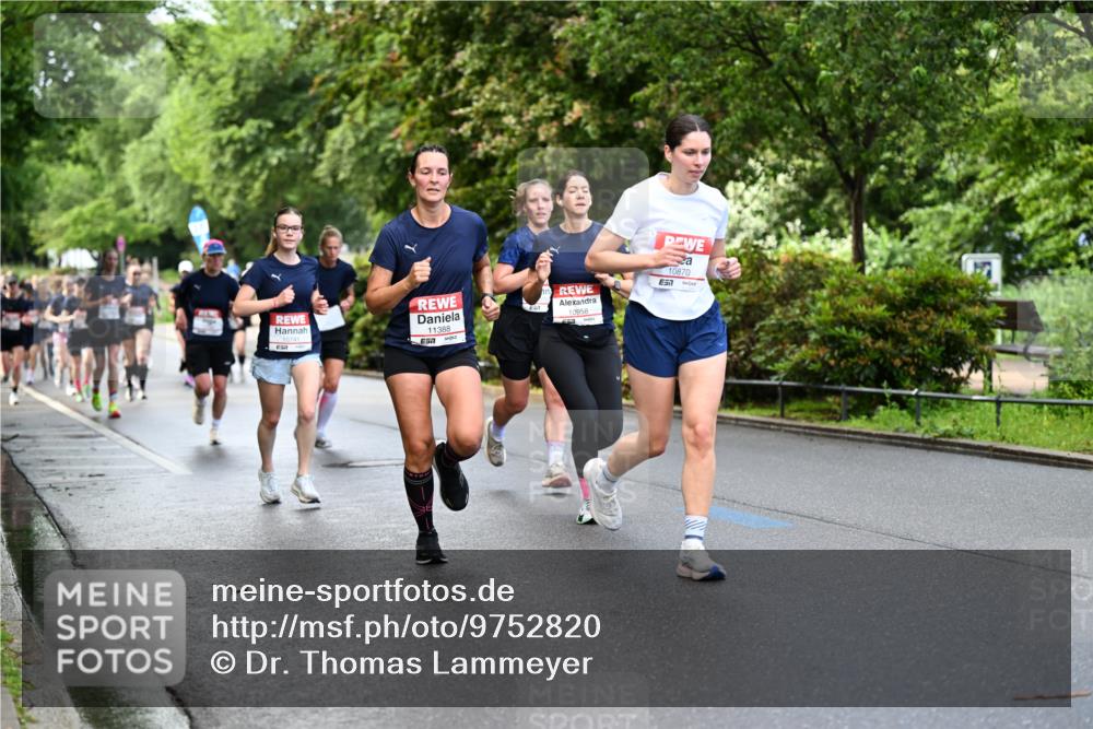 14.06.2026 - REWE Women's Run Dr. Thomas Lammeyer http://msf.ph/oto/9752820 14.06.2026 09:15:46 Laufen 11388, 10958, 10870, 57 meine-sportfotos.de