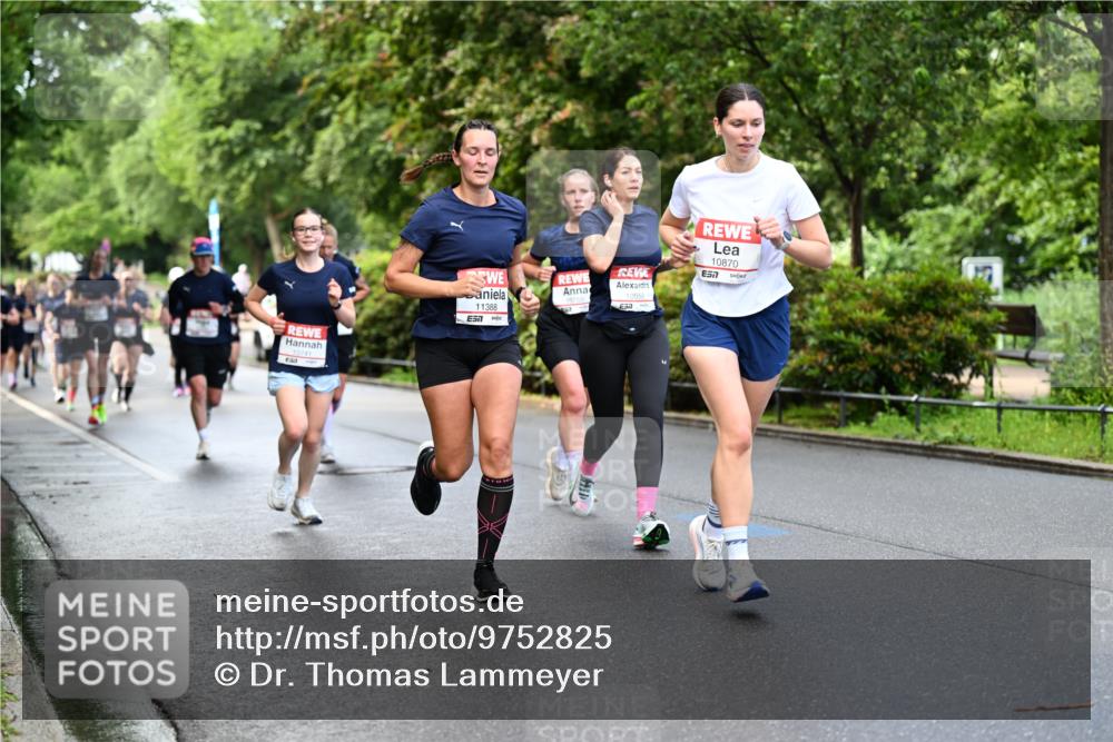 14.06.2026 - REWE Women's Run Dr. Thomas Lammeyer http://msf.ph/oto/9752825 14.06.2026 09:15:46 Laufen 11388, 10958, 7, 7, 10870, 57 meine-sportfotos.de