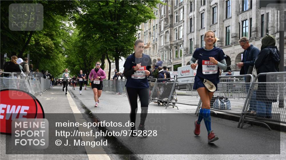 14.06.2026 - REWE Women's Run J. Mangold http://msf.ph/oto/9752828 14.06.2026 10:08:59 Ziel 10383, 10800, 11057, 11284 meine-sportfotos.de