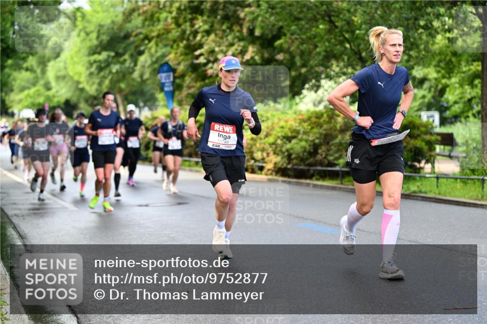 14.06.2026 - REWE Women's Run Dr. Thomas Lammeyer http://msf.ph/oto/9752877 14.06.2026 09:15:50 Laufen 3000, 10749 meine-sportfotos.de