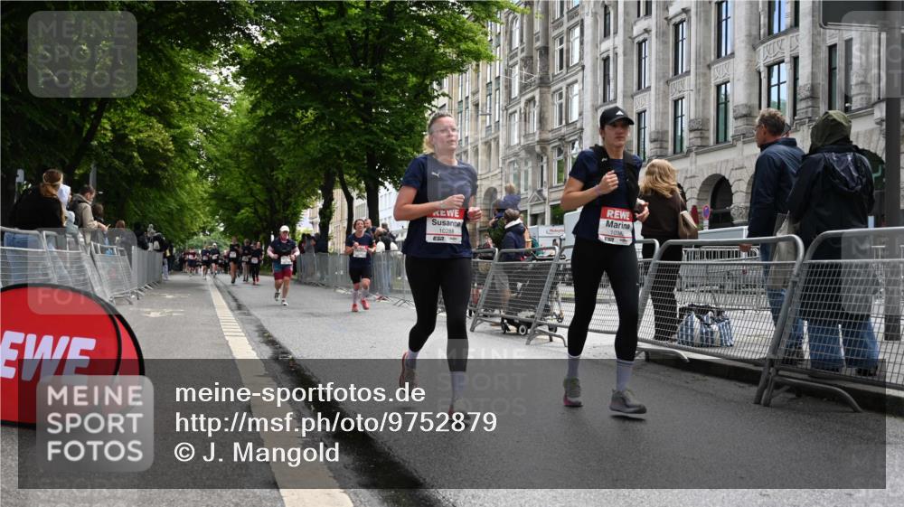 14.06.2026 - REWE Women's Run J. Mangold http://msf.ph/oto/9752879 14.06.2026 10:09:06 Ziel 10047, 10288, 10360, 10382, 10383, 11057 meine-sportfotos.de