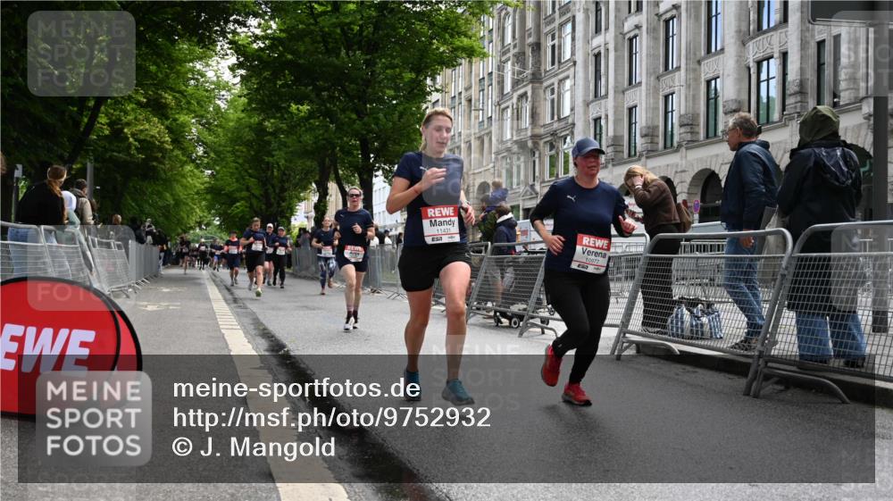 14.06.2026 - REWE Women's Run J. Mangold http://msf.ph/oto/9752932 14.06.2026 10:09:16 Ziel 10047, 10139, 10928, 10977, 11169, 11431 meine-sportfotos.de