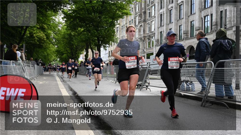 14.06.2026 - REWE Women's Run J. Mangold http://msf.ph/oto/9752935 14.06.2026 10:09:16 Ziel 10047, 10139, 10928, 10977, 11169, 11431 meine-sportfotos.de