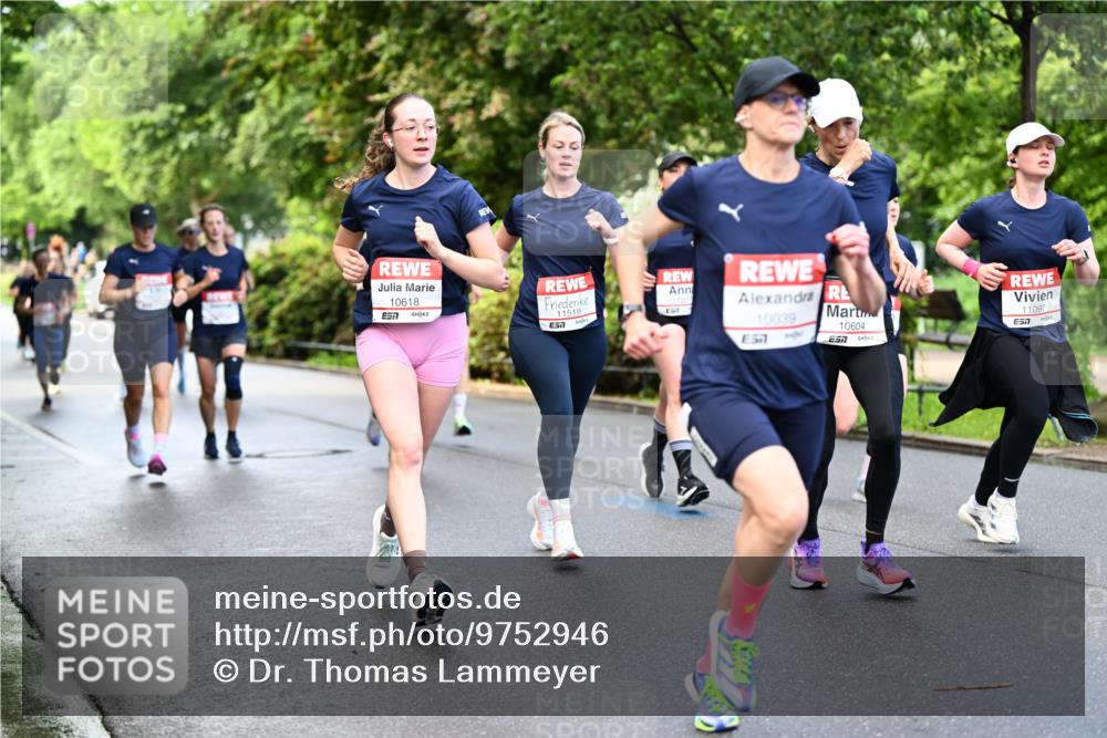 14.06.2026 - REWE Women's Run Dr. Thomas Lammeyer http://msf.ph/oto/9752946 14.06.2026 09:15:55 Laufen 10618, 7, 11519, 57, 10039, 11097, 10604, 7 meine-sportfotos.de