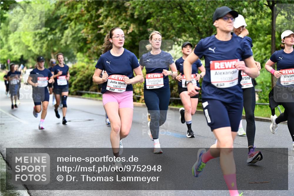 14.06.2026 - REWE Women's Run Dr. Thomas Lammeyer http://msf.ph/oto/9752948 14.06.2026 09:15:55 Laufen 10618, 7, 11519, 7, 10039, 10604, 11097, 7 meine-sportfotos.de