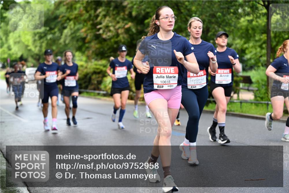14.06.2026 - REWE Women's Run Dr. Thomas Lammeyer http://msf.ph/oto/9752958 14.06.2026 09:15:55 Laufen 10618, 57, 11519, 57 meine-sportfotos.de