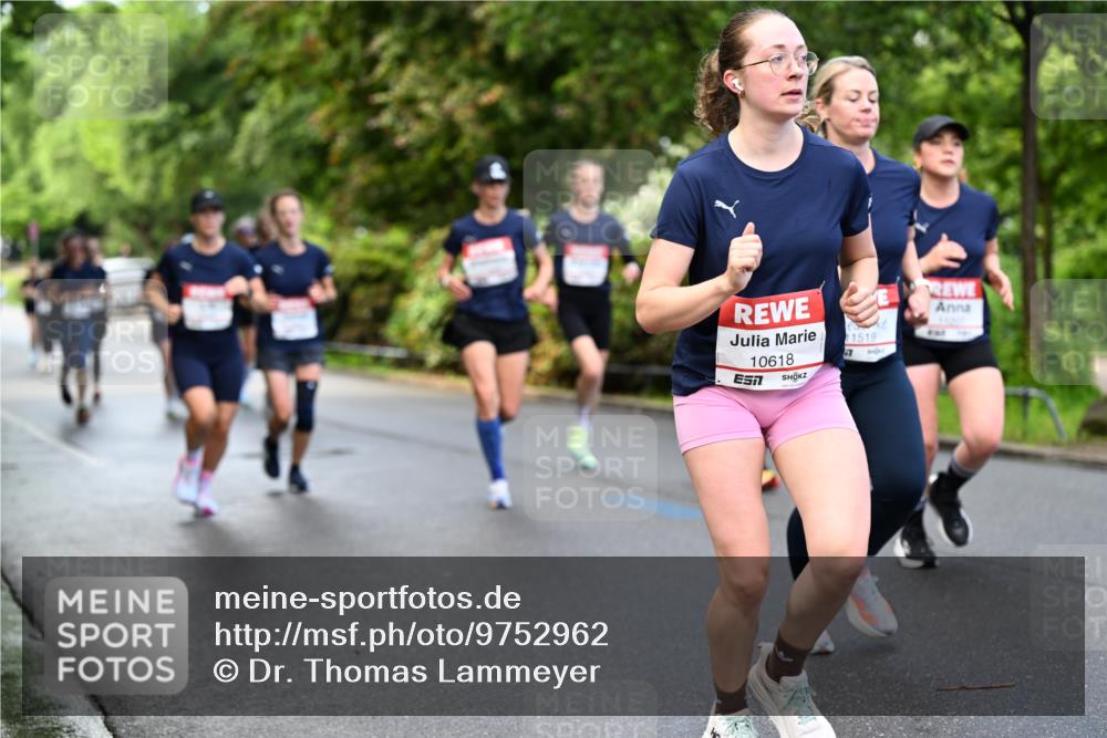 14.06.2026 - REWE Women's Run Dr. Thomas Lammeyer http://msf.ph/oto/9752962 14.06.2026 09:15:55 Laufen 10618, 11519, 27 meine-sportfotos.de