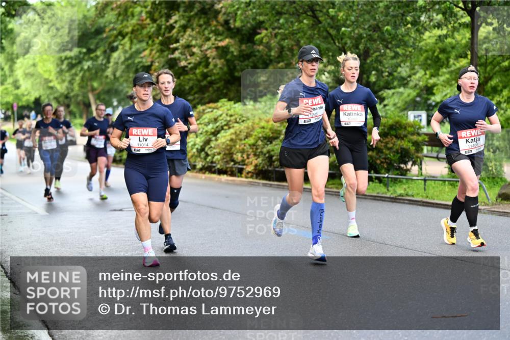 14.06.2026 - REWE Women's Run Dr. Thomas Lammeyer http://msf.ph/oto/9752969 14.06.2026 09:15:56 Laufen 11014, 57, 57, 1245, 57, 11408 meine-sportfotos.de