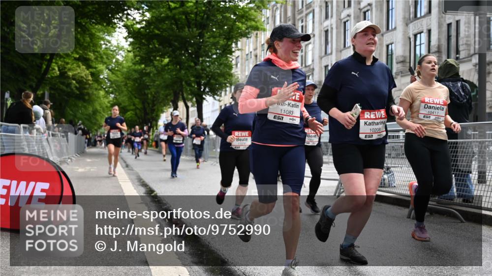 14.06.2026 - REWE Women's Run J. Mangold http://msf.ph/oto/9752990 14.06.2026 10:09:24 Ziel 10208, 10417, 10641, 10725, 10862, 10889, 10928, 11083, 11169, 11177, 11374 meine-sportfotos.de