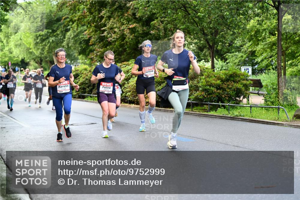 14.06.2026 - REWE Women's Run Dr. Thomas Lammeyer http://msf.ph/oto/9752999 14.06.2026 09:15:59 Laufen 11105, 10214, 11003 meine-sportfotos.de