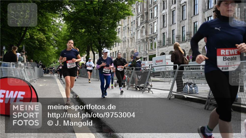 14.06.2026 - REWE Women's Run J. Mangold http://msf.ph/oto/9753004 14.06.2026 10:09:26 Ziel 10208, 10379, 10417, 10641, 10725, 10862, 10889, 11083, 11177, 11202, 11374 meine-sportfotos.de