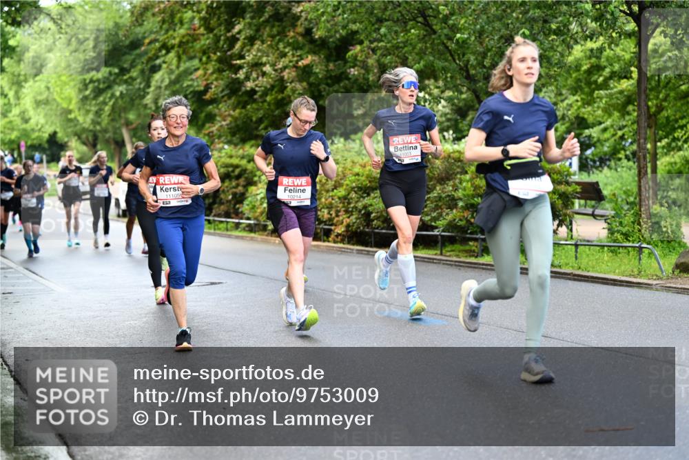14.06.2026 - REWE Women's Run Dr. Thomas Lammeyer http://msf.ph/oto/9753009 14.06.2026 09:15:59 Laufen 11105, 10214, 11003 meine-sportfotos.de