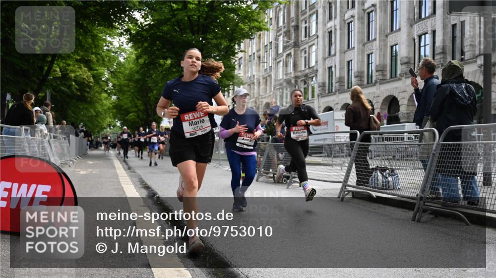 14.06.2026 - REWE Women's Run J. Mangold http://msf.ph/oto/9753010 14.06.2026 10:09:26 Ziel 10208, 10379, 10417, 10641, 10725, 10862, 10889, 11083, 11177, 11202, 11374 meine-sportfotos.de