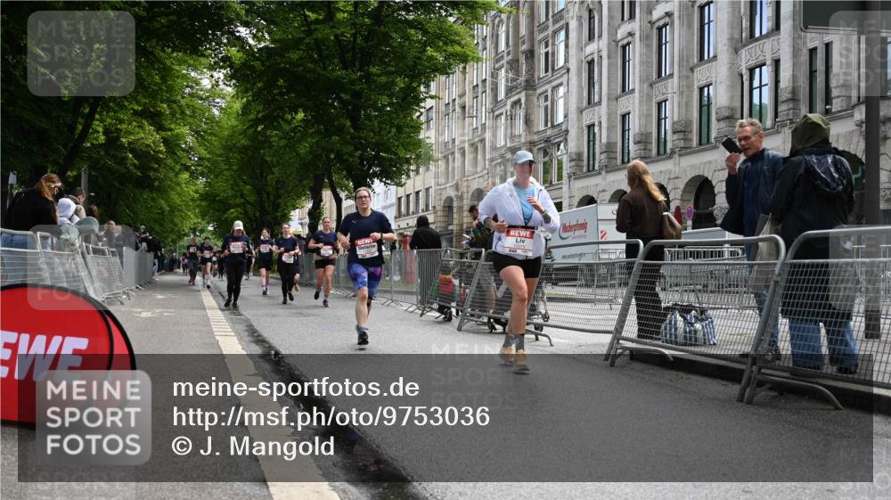 14.06.2026 - REWE Women's Run J. Mangold http://msf.ph/oto/9753036 14.06.2026 10:09:30 Ziel 10359, 10379, 10678, 10725, 10862, 10889, 11177, 11202 meine-sportfotos.de