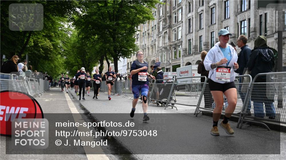 14.06.2026 - REWE Women's Run J. Mangold http://msf.ph/oto/9753048 14.06.2026 10:09:31 Ziel 10359, 10379, 10678, 10862, 11177, 11202 meine-sportfotos.de