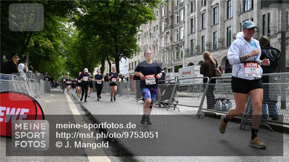 14.06.2026 - REWE Women's Run J. Mangold http://msf.ph/oto/9753051 14.06.2026 10:09:31 Ziel 10359, 10379, 10678, 10862, 11177, 11202 meine-sportfotos.de