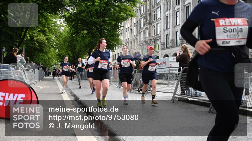 14.06.2026 - REWE Women's Run J. Mangold http://msf.ph/oto/9753080 14.06.2026 10:09:37 Ziel 10078, 10079, 10257, 10359, 10621, 10627, 10678, 10886, 11213, 11405 meine-sportfotos.de