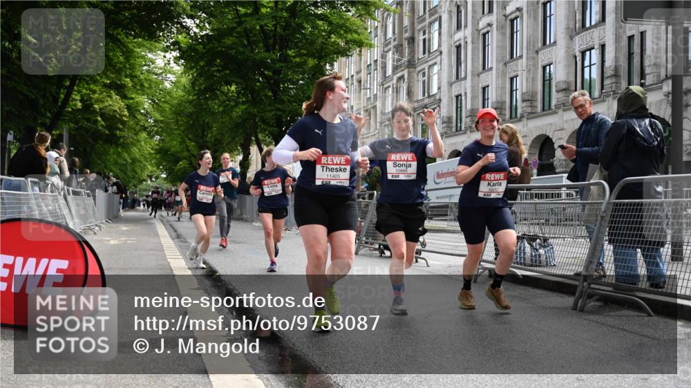 14.06.2026 - REWE Women's Run J. Mangold http://msf.ph/oto/9753087 14.06.2026 10:09:37 Ziel 10078, 10079, 10257, 10359, 10621, 10627, 10678, 10886, 11213, 11405 meine-sportfotos.de