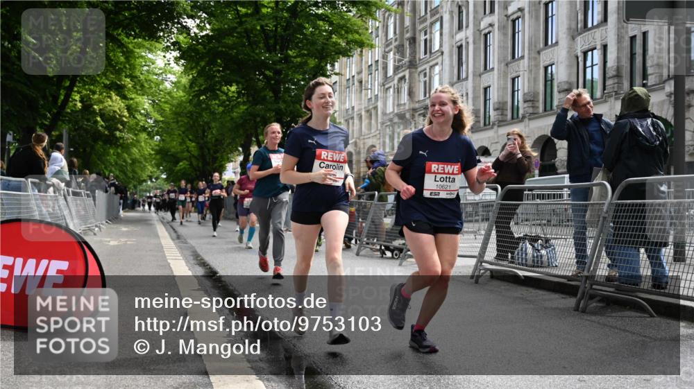 14.06.2026 - REWE Women's Run J. Mangold http://msf.ph/oto/9753103 14.06.2026 10:09:39 Ziel 10078, 10079, 10257, 10313, 10359, 10621, 10627, 10678, 10886, 11213, 11405, 11504 meine-sportfotos.de