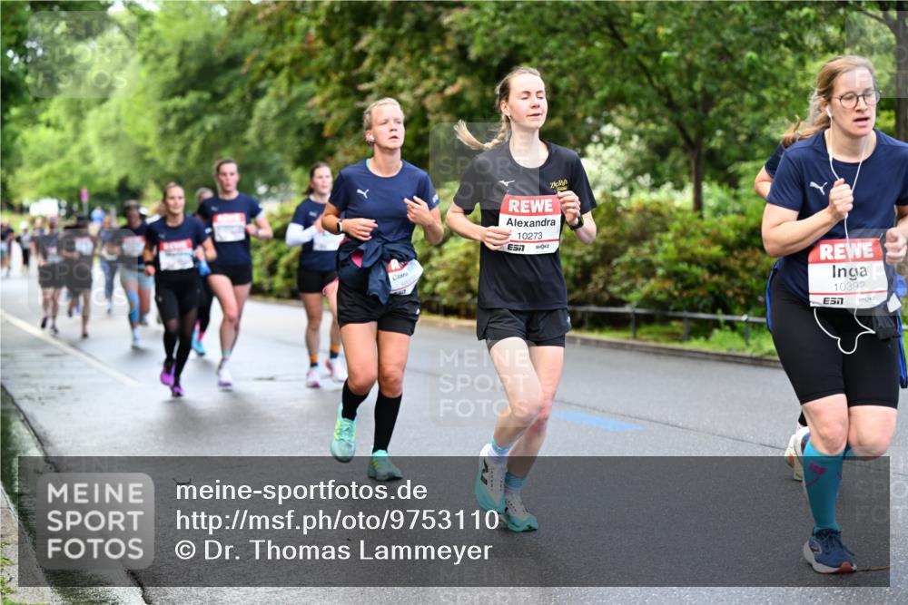 14.06.2026 - REWE Women's Run Dr. Thomas Lammeyer http://msf.ph/oto/9753110 14.06.2026 09:16:06 Laufen 103, 10273, 7, 10392 meine-sportfotos.de