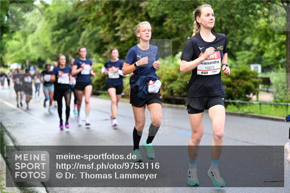 14.06.2026 - REWE Women's Run Dr. Thomas Lammeyer http://msf.ph/oto/9753116 14.06.2026 09:16:06 Laufen 10, 10273, 7 meine-sportfotos.de