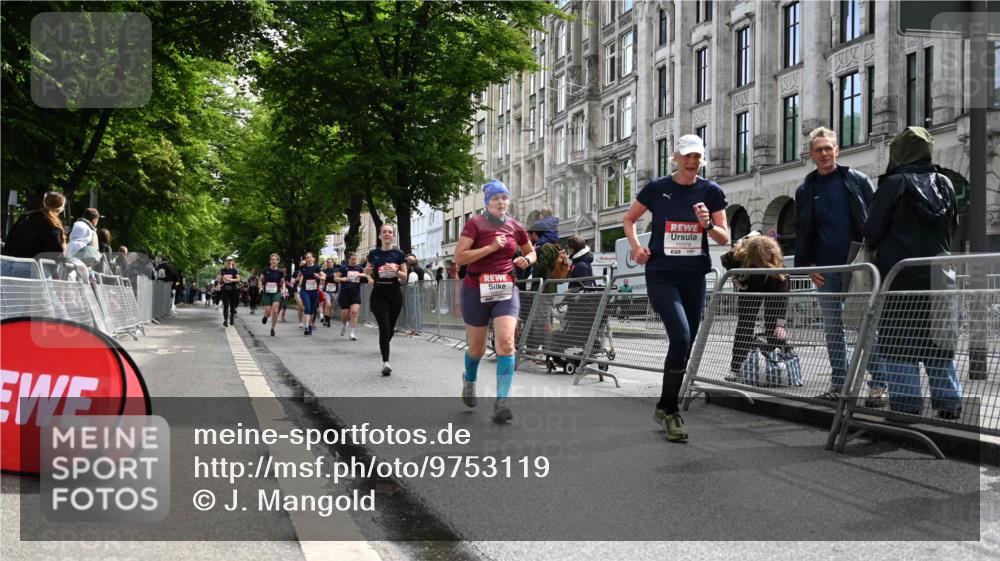 14.06.2026 - REWE Women's Run J. Mangold http://msf.ph/oto/9753119 14.06.2026 10:09:42 Ziel 10078, 10079, 10257, 10313, 10621, 10627, 10886, 10944, 11213, 11405, 11504 meine-sportfotos.de