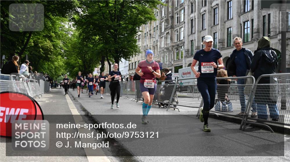 14.06.2026 - REWE Women's Run J. Mangold http://msf.ph/oto/9753121 14.06.2026 10:09:42 Ziel 10078, 10079, 10257, 10313, 10621, 10627, 10886, 10944, 11213, 11405, 11504 meine-sportfotos.de