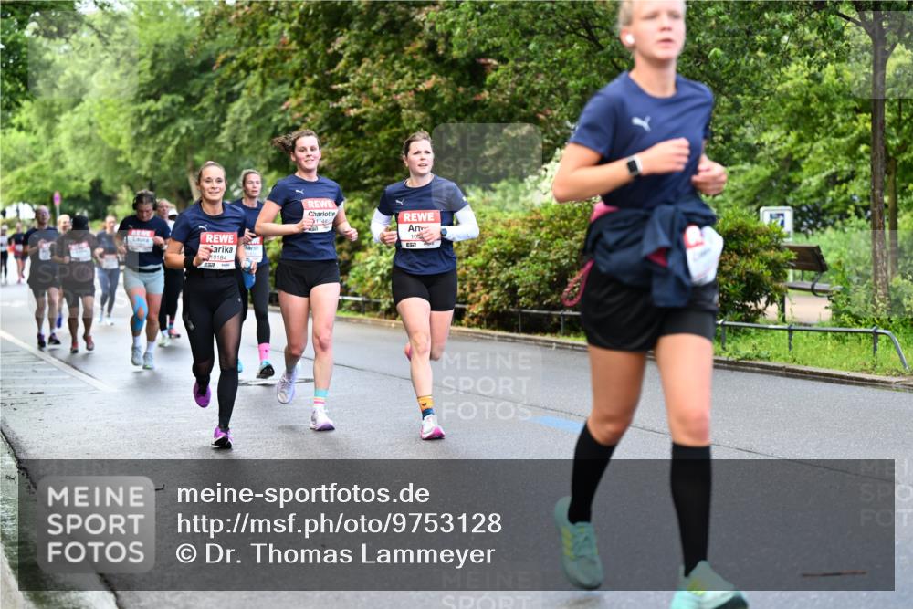 14.06.2026 - REWE Women's Run Dr. Thomas Lammeyer http://msf.ph/oto/9753128 14.06.2026 09:16:07 Laufen 10184, 1146, 10, 7 meine-sportfotos.de