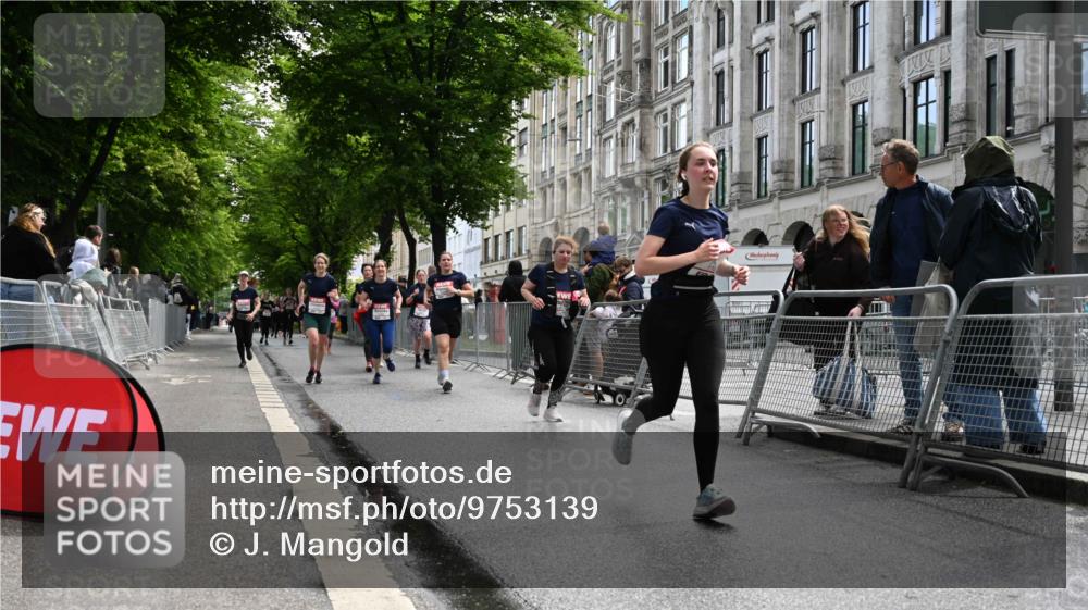 14.06.2026 - REWE Women's Run J. Mangold http://msf.ph/oto/9753139 14.06.2026 10:09:45 Ziel 10078, 10079, 10313, 10445, 10469, 10585, 10627, 10944, 10950, 10951, 11147, 11277, 11504 meine-sportfotos.de