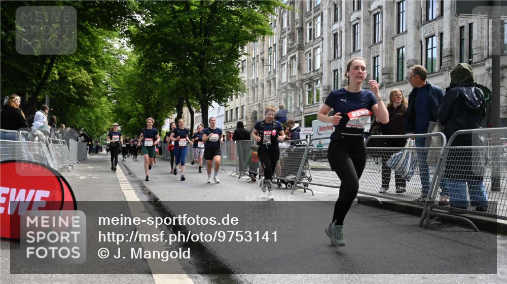 14.06.2026 - REWE Women's Run J. Mangold http://msf.ph/oto/9753141 14.06.2026 10:09:45 Ziel 10078, 10079, 10313, 10445, 10469, 10585, 10627, 10944, 10950, 10951, 11147, 11277, 11504 meine-sportfotos.de