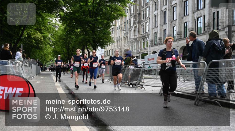 14.06.2026 - REWE Women's Run J. Mangold http://msf.ph/oto/9753148 14.06.2026 10:09:46 Ziel 10079, 10313, 10445, 10469, 10585, 10944, 10950, 10951, 11147, 11277, 11504 meine-sportfotos.de