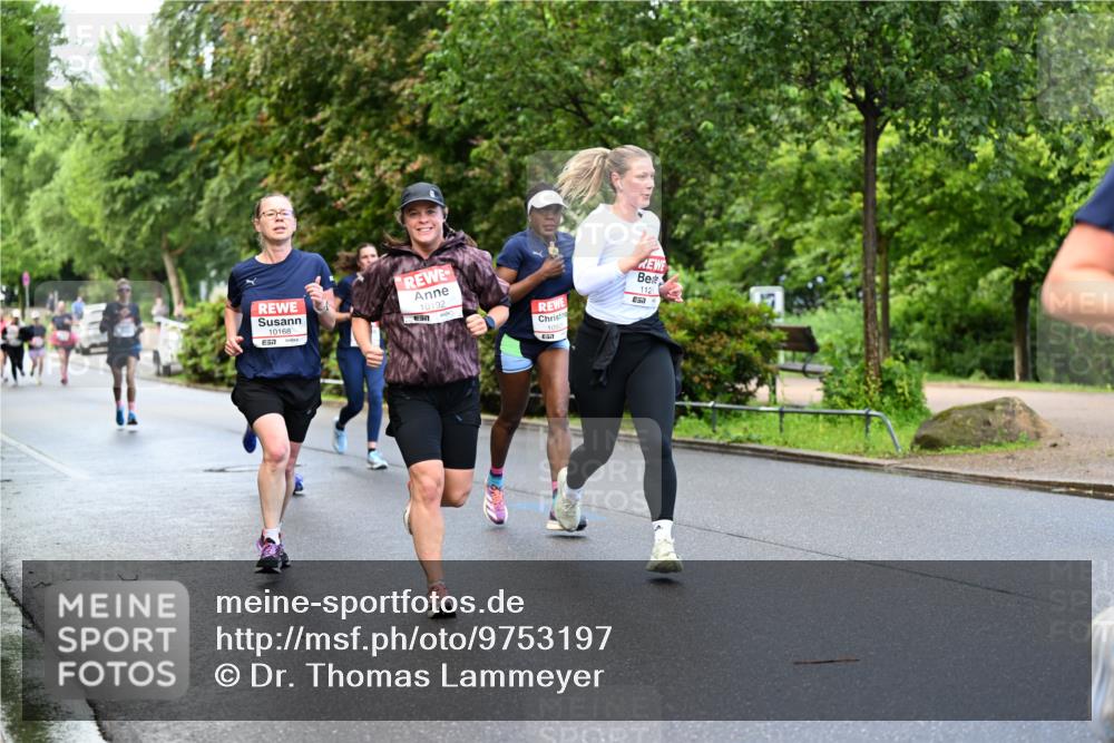 14.06.2026 - REWE Women's Run Dr. Thomas Lammeyer http://msf.ph/oto/9753197 14.06.2026 09:16:12 Laufen 10168, 10192, 112 meine-sportfotos.de