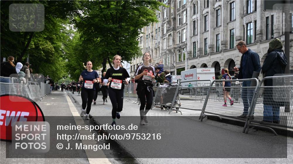 14.06.2026 - REWE Women's Run J. Mangold http://msf.ph/oto/9753216 14.06.2026 10:09:57 Ziel 10412, 10413, 10665, 10890, 10917, 11152, 11239, 11453, 11474, 11498 meine-sportfotos.de
