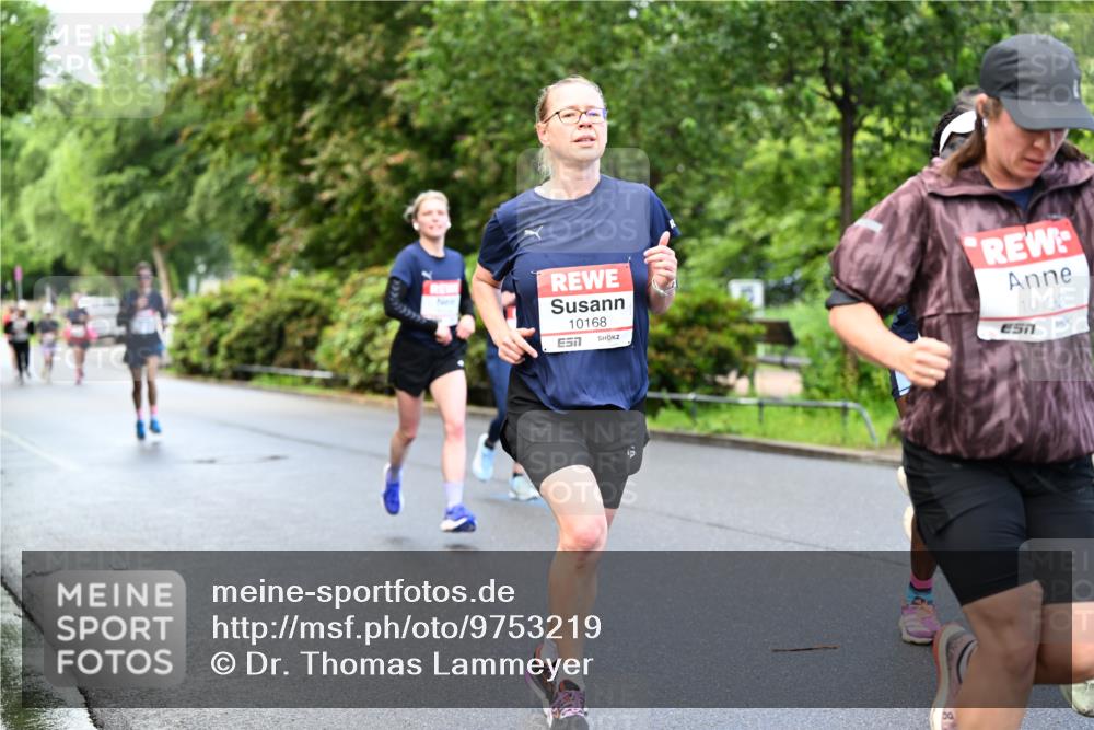 14.06.2026 - REWE Women's Run Dr. Thomas Lammeyer http://msf.ph/oto/9753219 14.06.2026 09:16:14 Laufen 10168, 10192 meine-sportfotos.de