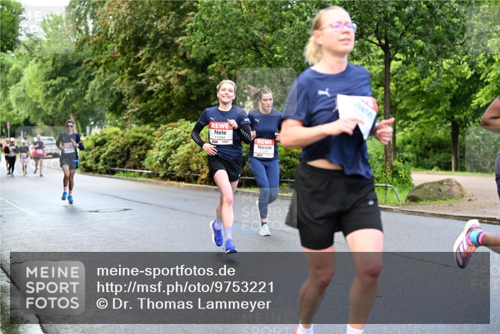 14.06.2026 - REWE Women's Run Dr. Thomas Lammeyer http://msf.ph/oto/9753221 14.06.2026 09:16:14 Laufen 11244, 7, 657 meine-sportfotos.de