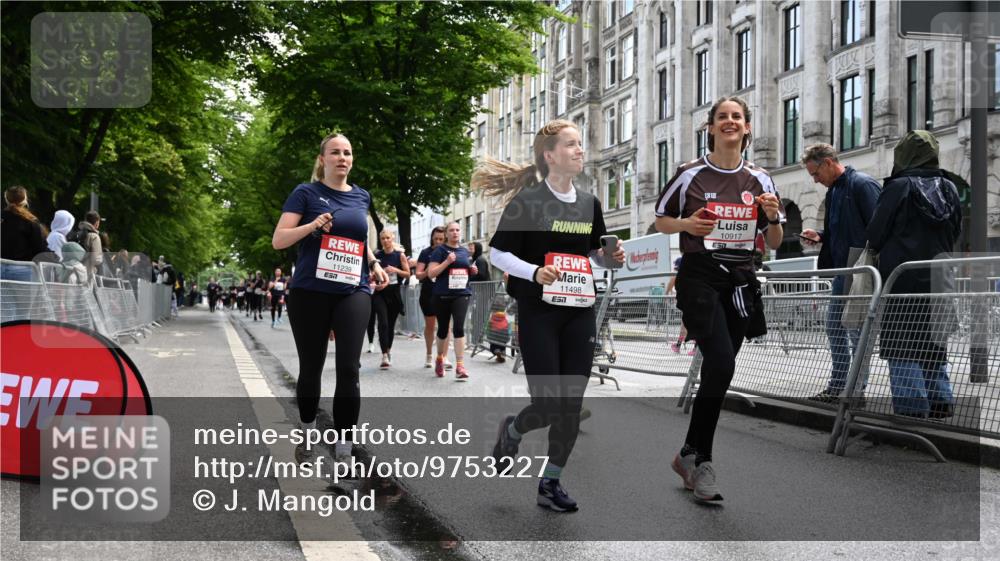 14.06.2026 - REWE Women's Run J. Mangold http://msf.ph/oto/9753227 14.06.2026 10:09:59 Ziel 10412, 10413, 10665, 10702, 10703, 10890, 10917, 11152, 11239, 11453, 11474, 11487, 11498 meine-sportfotos.de